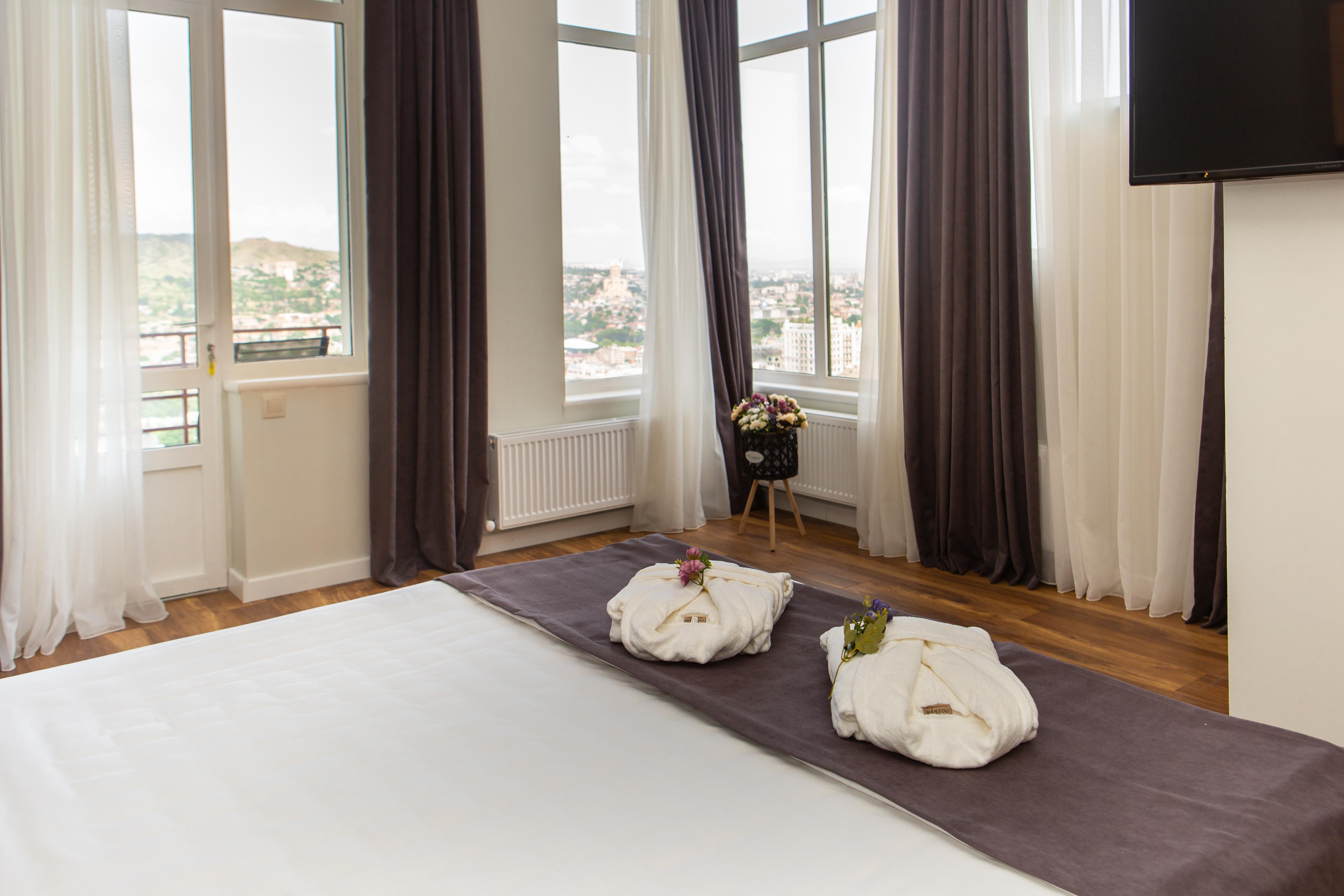 Vista Hotel Тбилиси Экстерьер фото